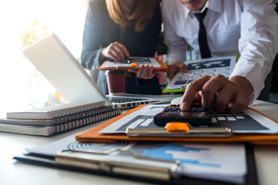 Contabilidade terceirizada vs. gestão financeira: o que a sua empresa realmente precisa para crescer